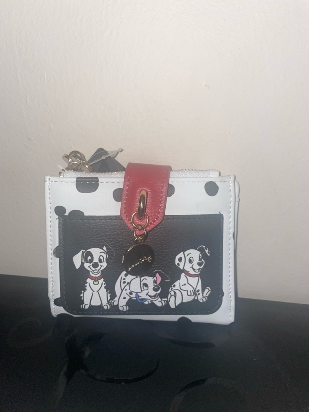 Boxlunch exclusive Disney 101 Dalmatians Black, White & Red Card Wallet